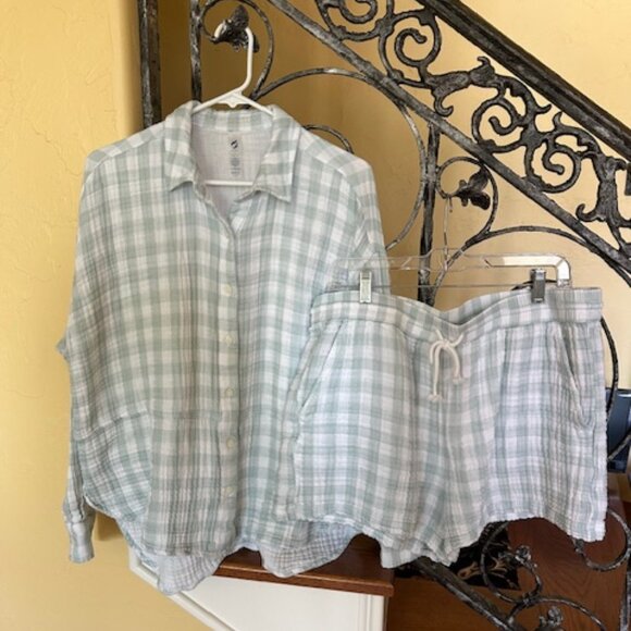 LOFT Lou & Grey Green/White Check Shirt and Shorts Set - Picture 1 of 16